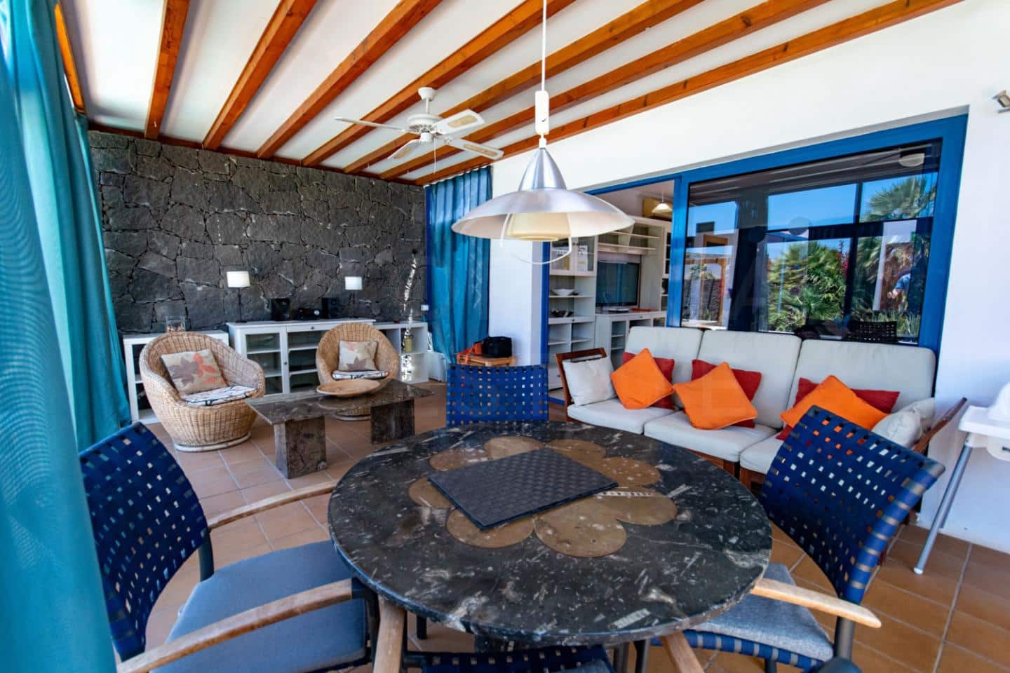Chalet de 3 habitaciones en Playa Blanca en venta con piscina - 374.000 € (Ref: 9902141)