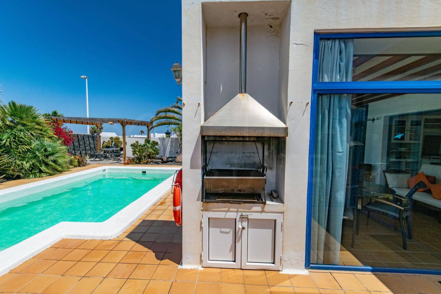 Chalet de 3 habitaciones en Playa Blanca en venta con piscina - 374.000 € (Ref: 9902141)