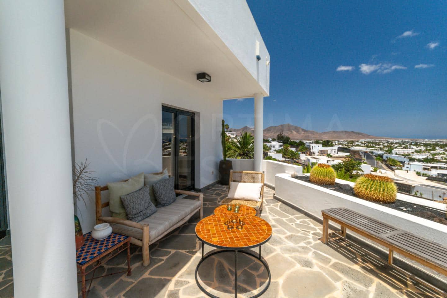 Chalet de 4 habitaciones en Playa Blanca en venta con piscina - 1.680.000 € (Ref: 9993649)