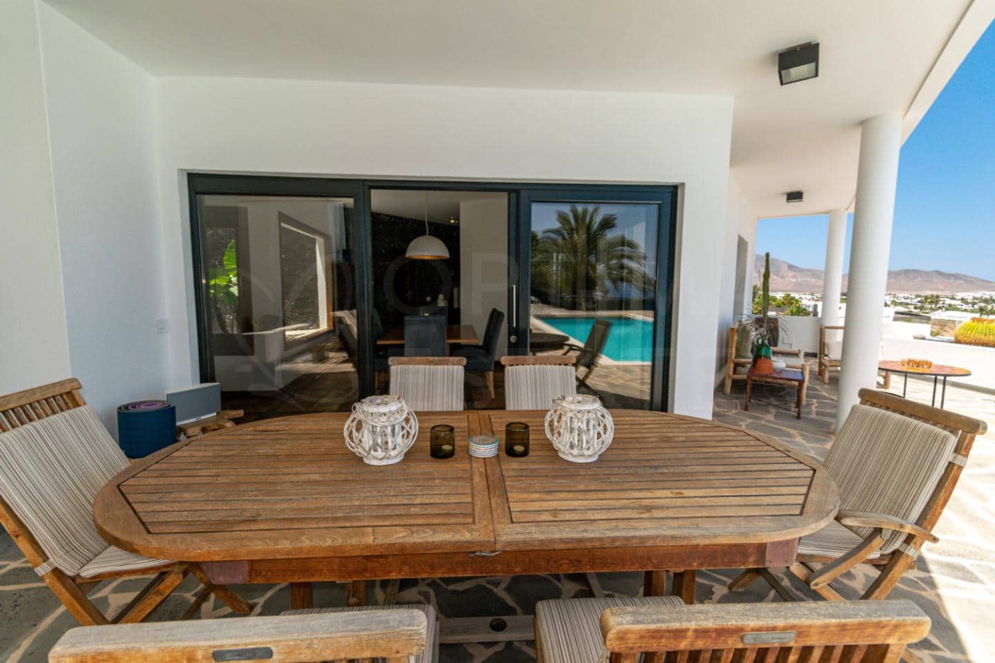 Chalet de 4 habitaciones en Playa Blanca en venta con piscina - 1.680.000 € (Ref: 9993649)