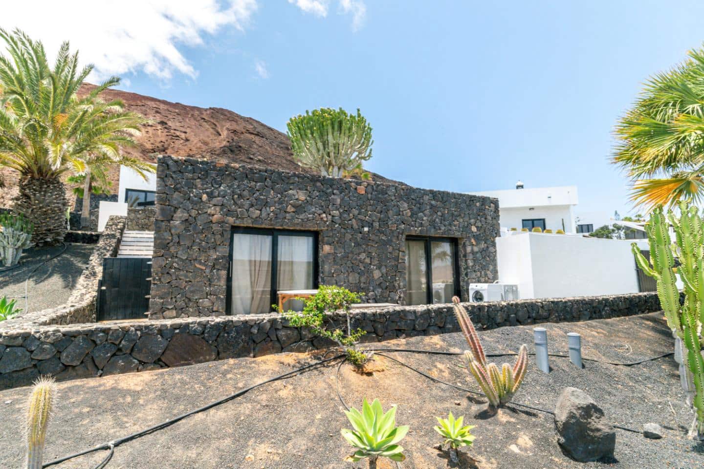 Chalet de 4 habitaciones en Playa Blanca en venta con piscina - 1.680.000 € (Ref: 9993649)