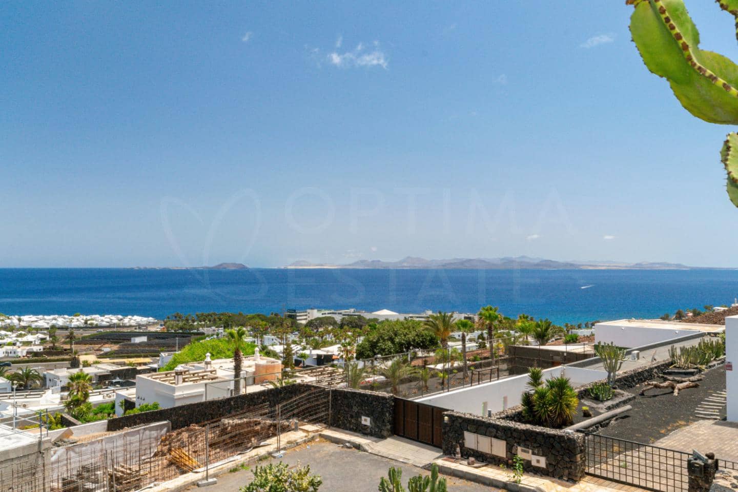 Chalet de 4 habitaciones en Playa Blanca en venta con piscina - 1.680.000 € (Ref: 9993649)