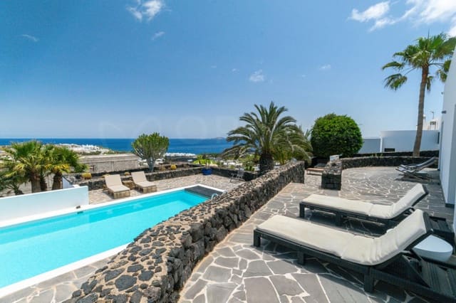 4 soverom Villa til salgs i Playa Blanca, Yaiza med svømmebasseng - € 1 680 000 (Ref: 9993649)