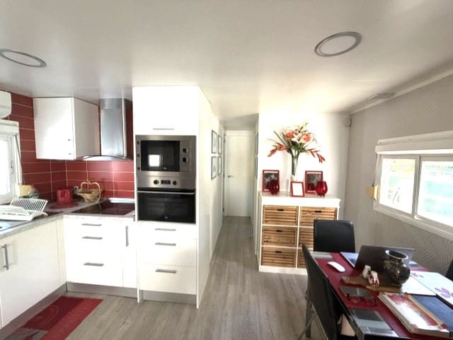 2 slaapkamer Stacaravan te koop in Cabopino met zwembad garage - € 93.106 (Ref: 10081785)