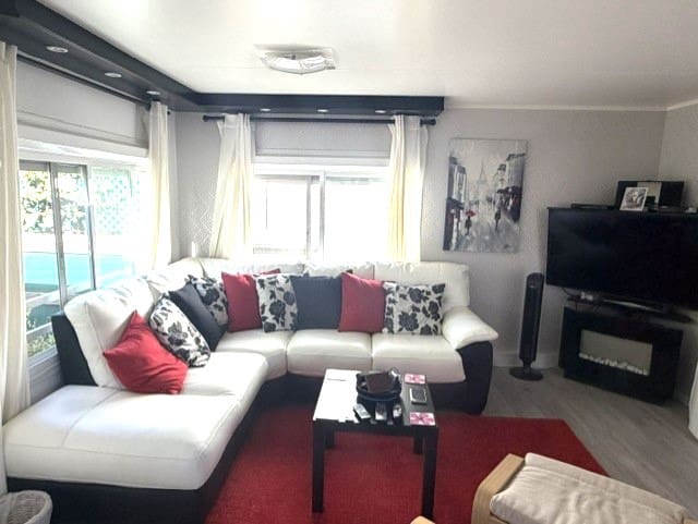 2 slaapkamer Stacaravan te koop in Cabopino met zwembad garage - € 93.106 (Ref: 10081785)