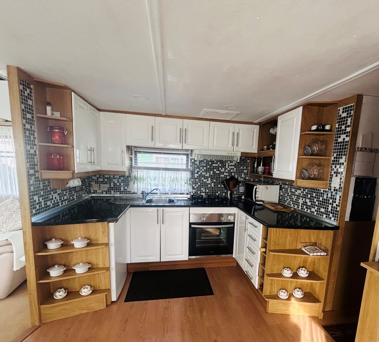 2 sypialnia Domek mobilny na sprzedaż w Cabopino z basenem garażem - 66 606 € (Ref: 10130563)