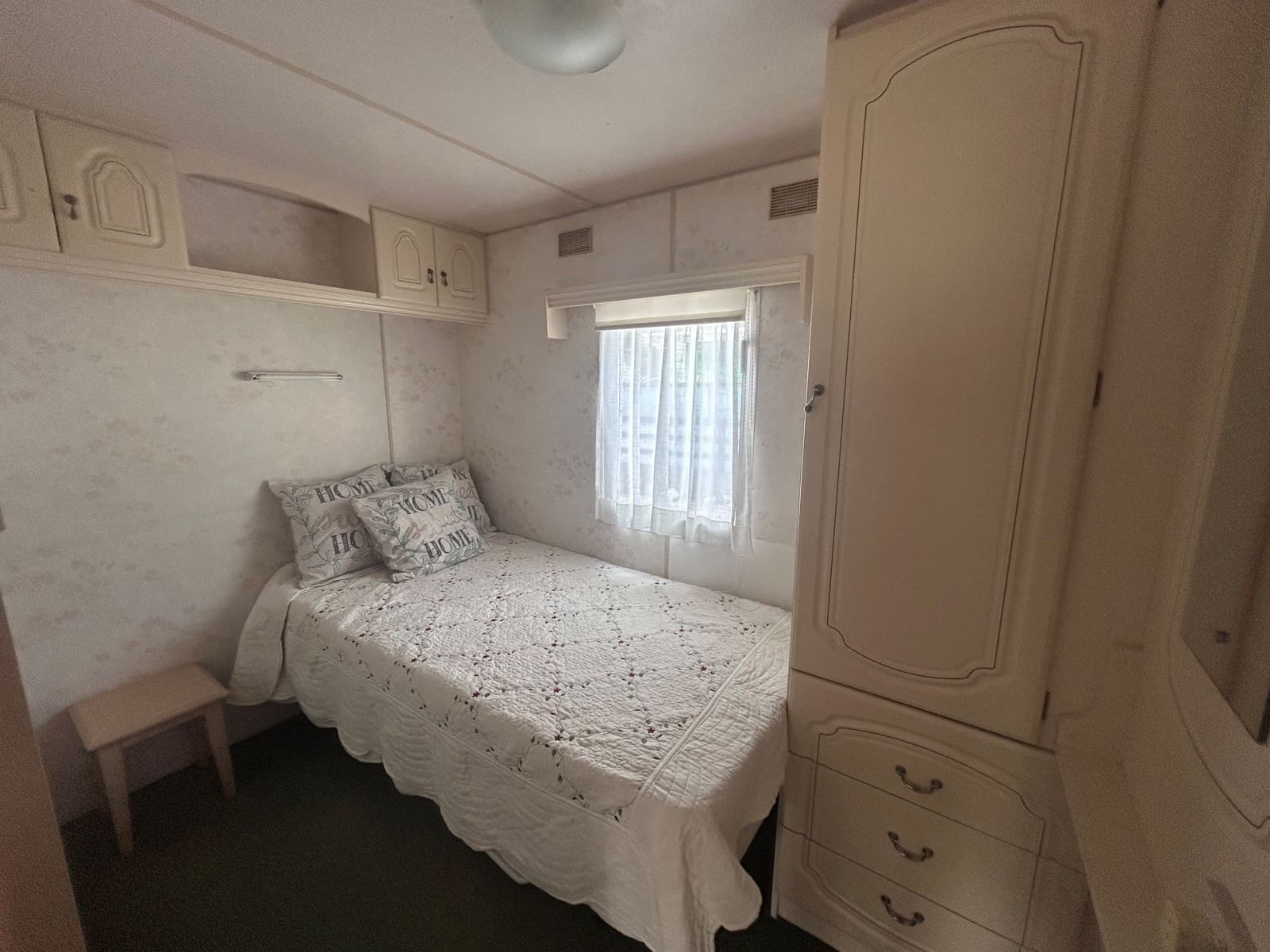 2 sypialnia Domek mobilny na sprzedaż w Cabopino z basenem garażem - 66 606 € (Ref: 10130563)