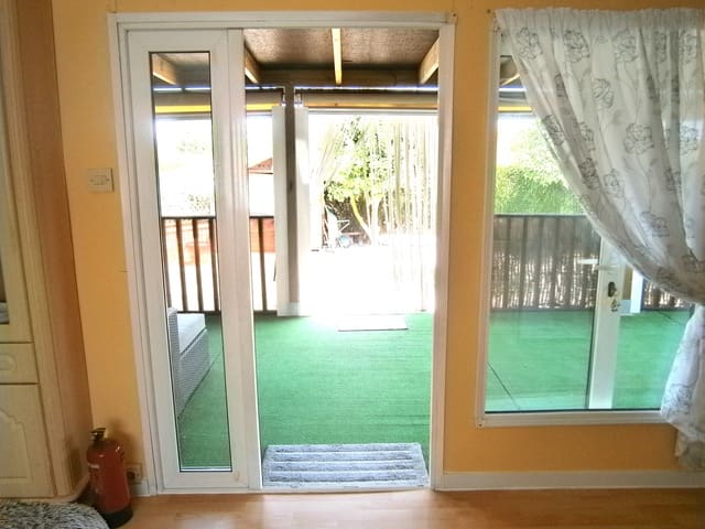 2 bedroom Mobile Home for sale in Mollina with pool garage - € 54,412 (Ref: 9258087)