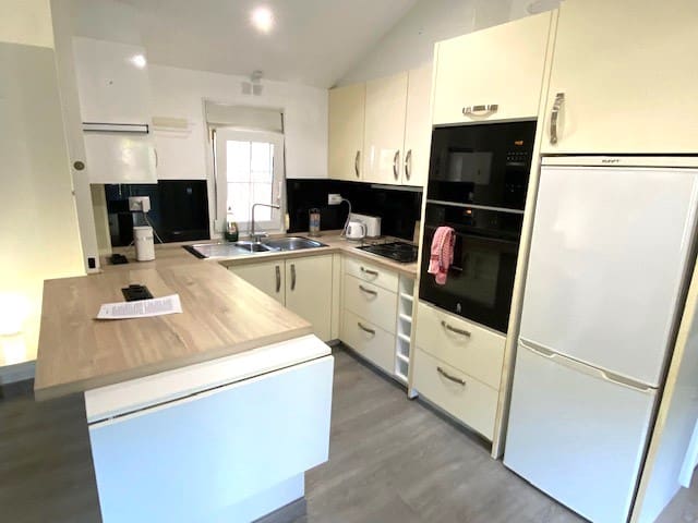 1 slaapkamer Stacaravan te koop in Cabopino met zwembad garage - € 75.000 (Ref: 9343914)