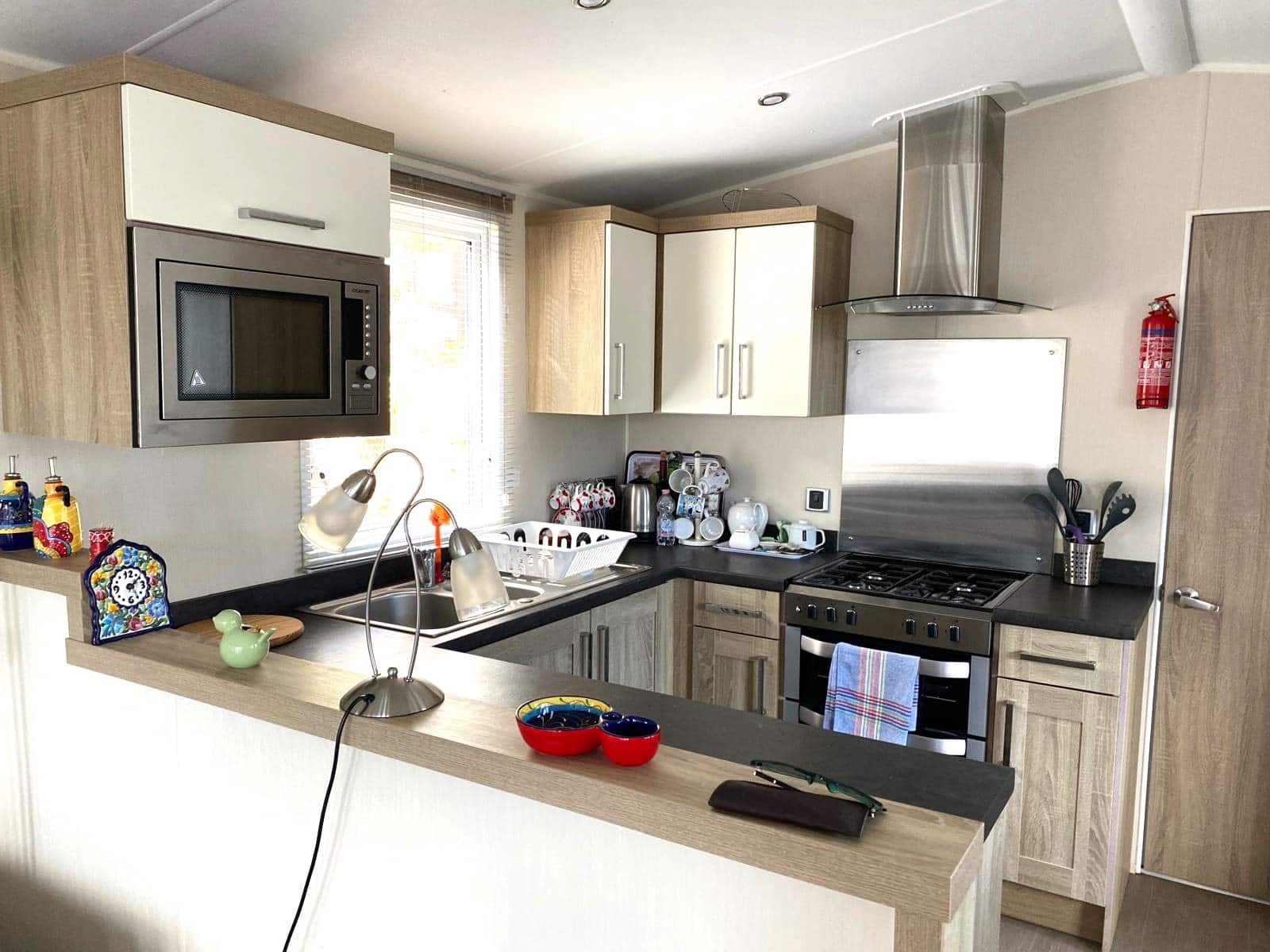 2 slaapkamer Stacaravan te koop in Cabopino met zwembad - € 85.053 (Ref: 9584523)