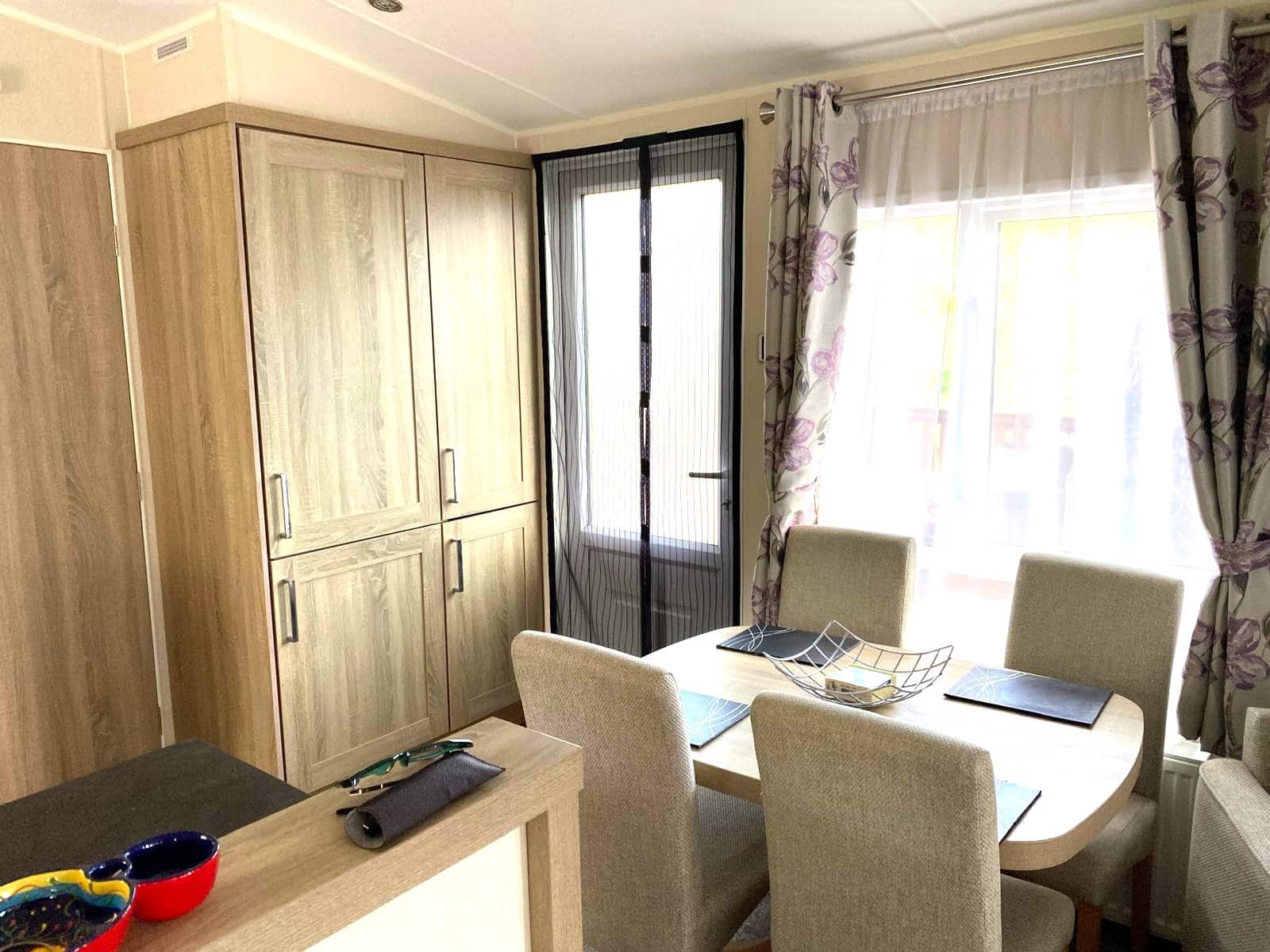 2 slaapkamer Stacaravan te koop in Cabopino met zwembad - € 85.053 (Ref: 9584523)