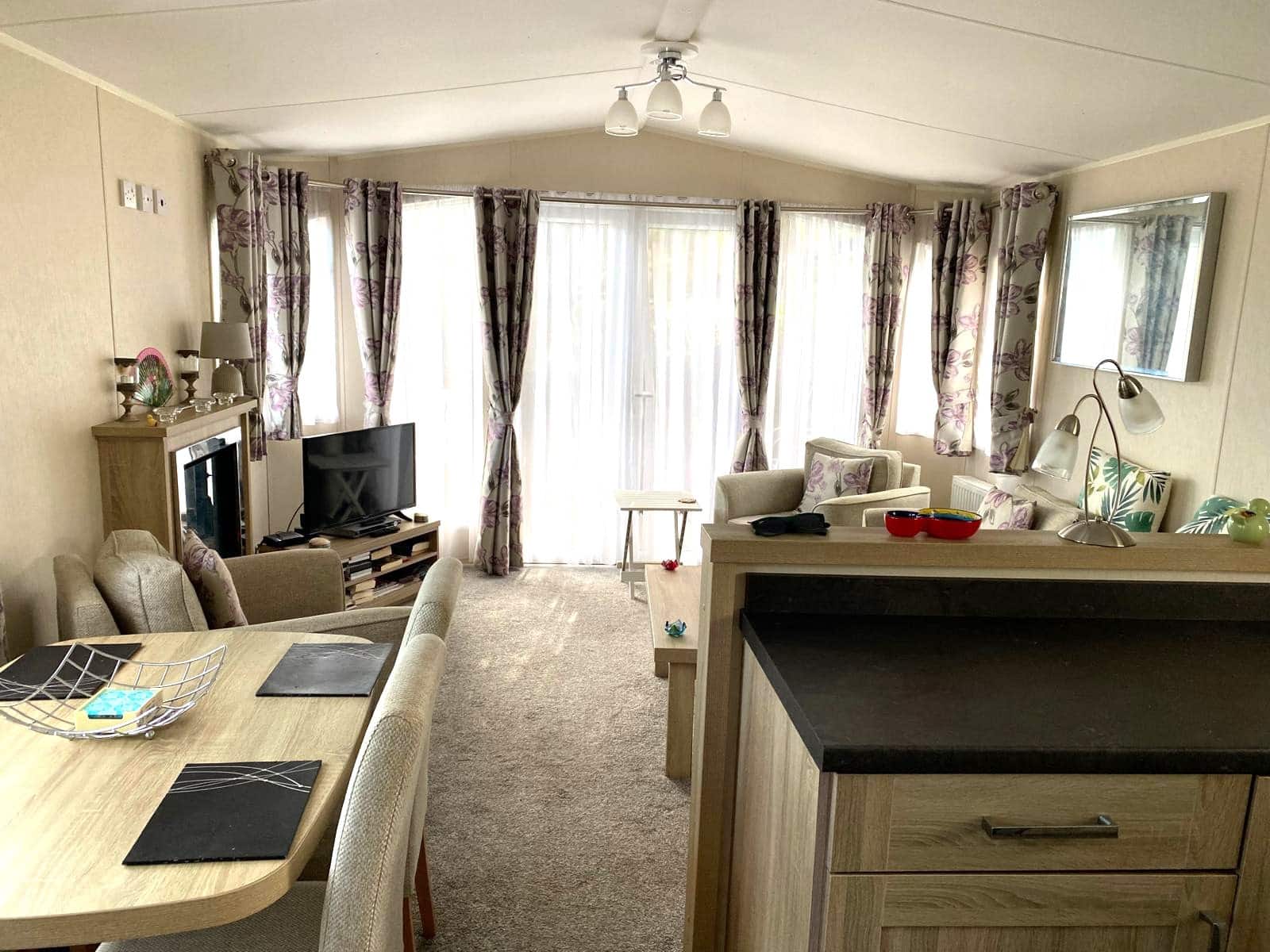 2 slaapkamer Stacaravan te koop in Cabopino met zwembad - € 85.053 (Ref: 9584523)