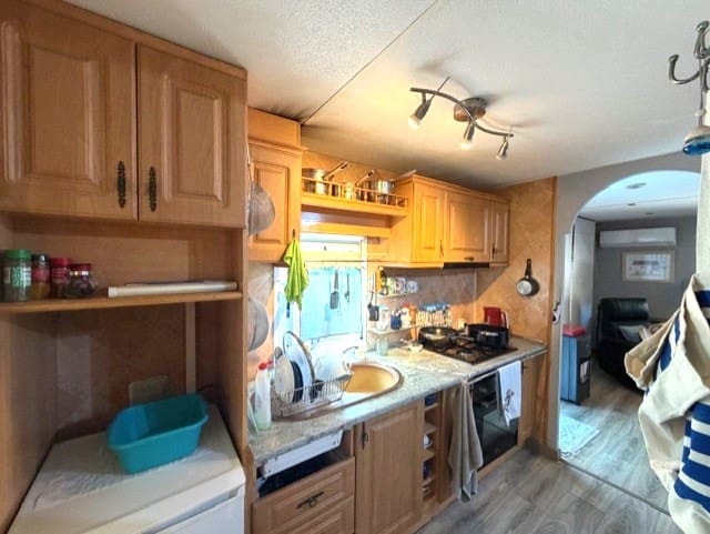 1 chambre Mobil-Home à vendre à Cabopino avec piscine garage - 74 711 € (Ref: 9654122)