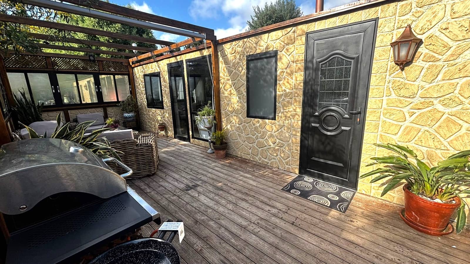 2 soveværelse Mobilhome til salg i Cabopino med swimmingpool garage - € 129.000 (Ref: 9787648)