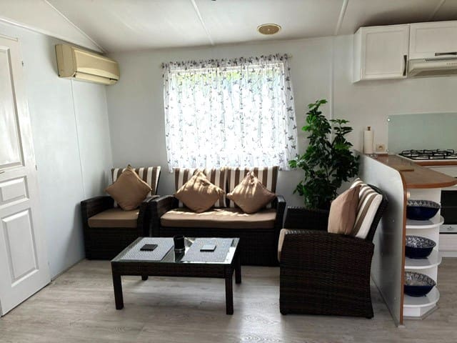 3 bedroom Mobile Home for sale in Cabopino, Marbella with pool garage - € 75,092 (Ref: 9827628)