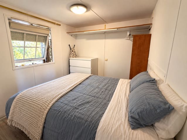 2 makuuhuone Asuntovaunu myytävänä paikassa Cabopino, Marbella mukana uima-altaan 
autotalli - 65 139 € (Ref: 9850299)