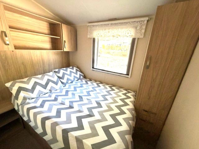 2 bedroom Mobile Home for sale in Cabopino with pool garage - € 83,229 (Ref: 9854343)