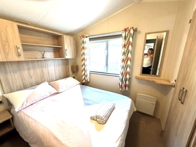 2 bedroom Mobile Home for sale in Cabopino, Marbella with pool garage - € 83,229 (Ref: 9854343)