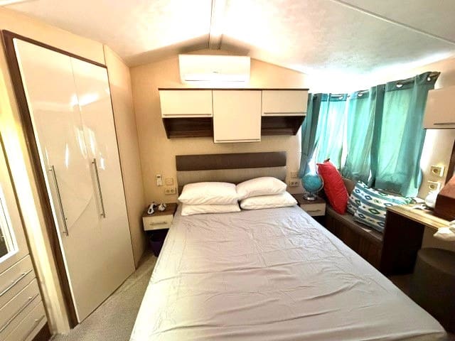 2 bedroom Mobile Home for sale in Cabopino with pool garage - € 78,897 (Ref: 9922817)