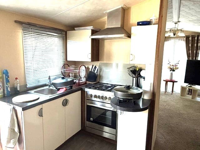 2 bedroom Mobile Home for sale in Cabopino with pool garage - € 78,897 (Ref: 9922817)