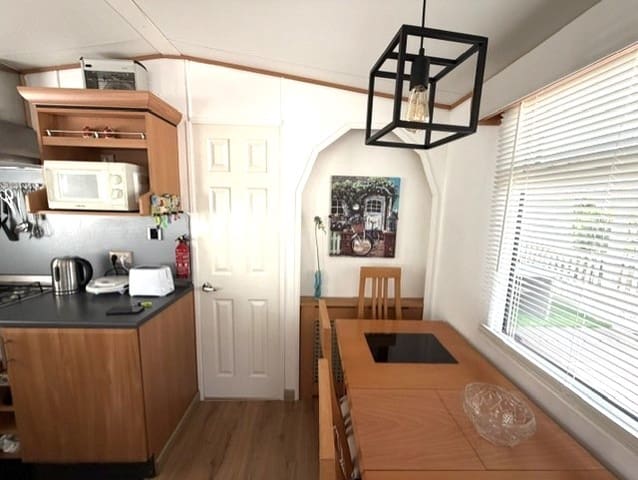 2 bedroom Mobile Home for sale in Cabopino, Marbella with pool garage - € 79,630 (Ref: 9981445)