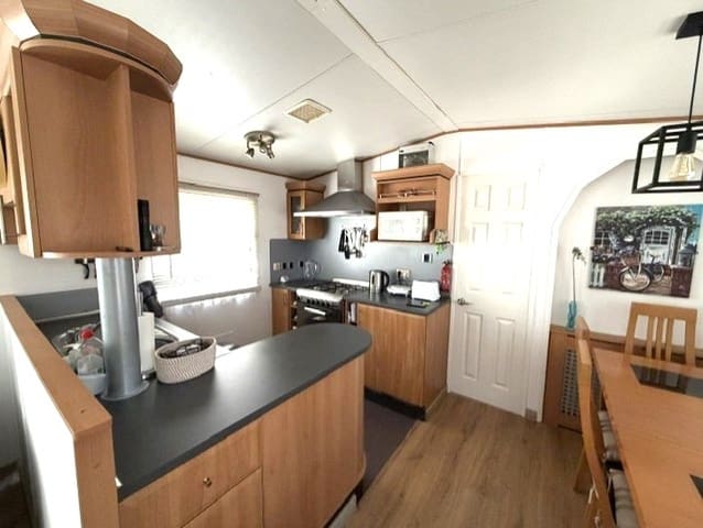 2 bedroom Mobile Home for sale in Cabopino, Marbella with pool garage - € 79,630 (Ref: 9981445)