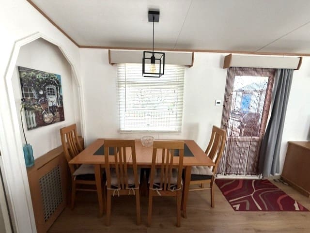 2 bedroom Mobile Home for sale in Cabopino with pool garage - € 79,630 (Ref: 9981445)