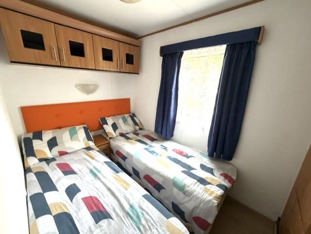 2 bedroom Mobile Home for sale in Cabopino with pool garage - € 79,630 (Ref: 9981445)