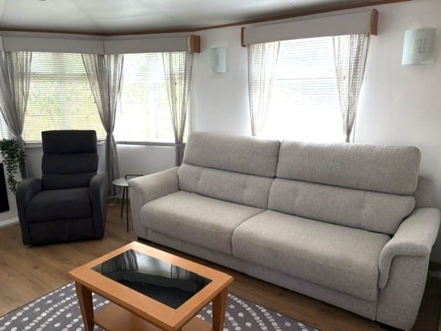 2 bedroom Mobile Home for sale in Cabopino, Marbella with pool garage - € 79,630 (Ref: 9981445)