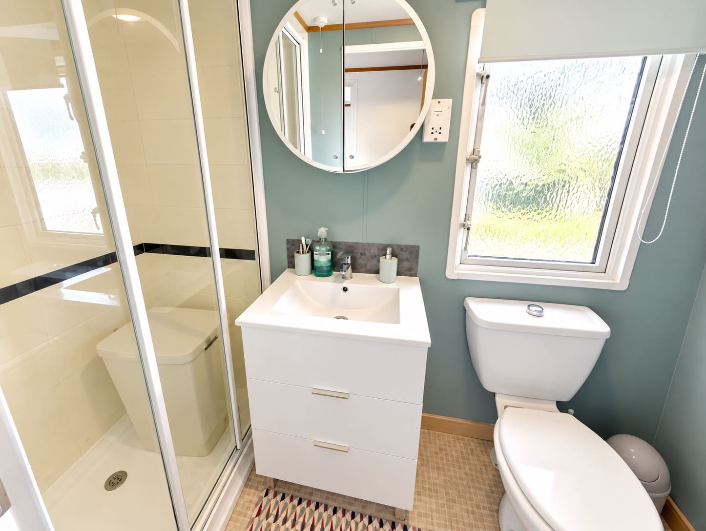 Casa Móvil de 2 habitaciones en Cabopino en venta con piscina garaje - 74.563 € (Ref: 9981445)