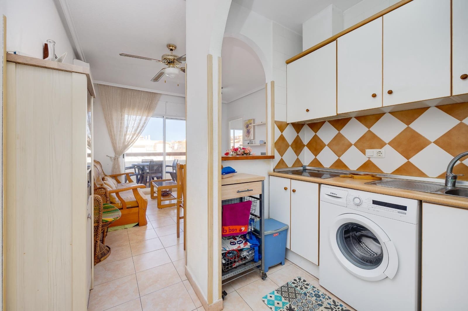 2 bedroom Apartment for sale in Torrevieja with pool - € 129,900 (Ref: 4155777)