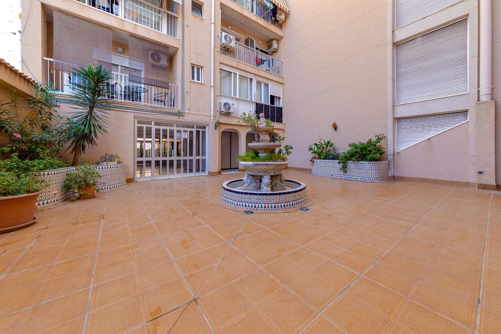 Studio na sprzedaż w Torrevieja - 88 900 € (Ref: 8308838)