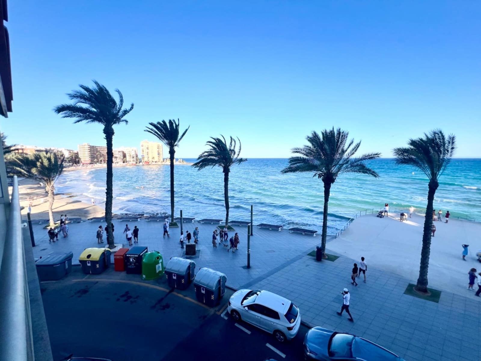 Apartamento de 4 habitaciones en Torrevieja en venta - 379.000 € (Ref: 8421462)