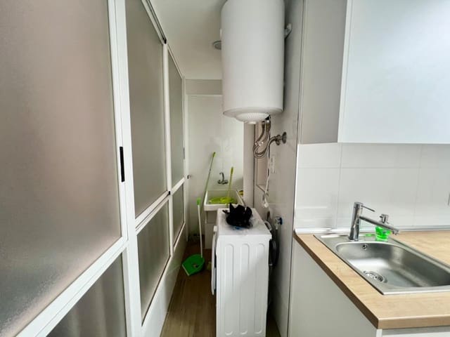 Apartamento de 4 habitaciones en Torrevieja en venta - 379.000 € (Ref: 8421462)