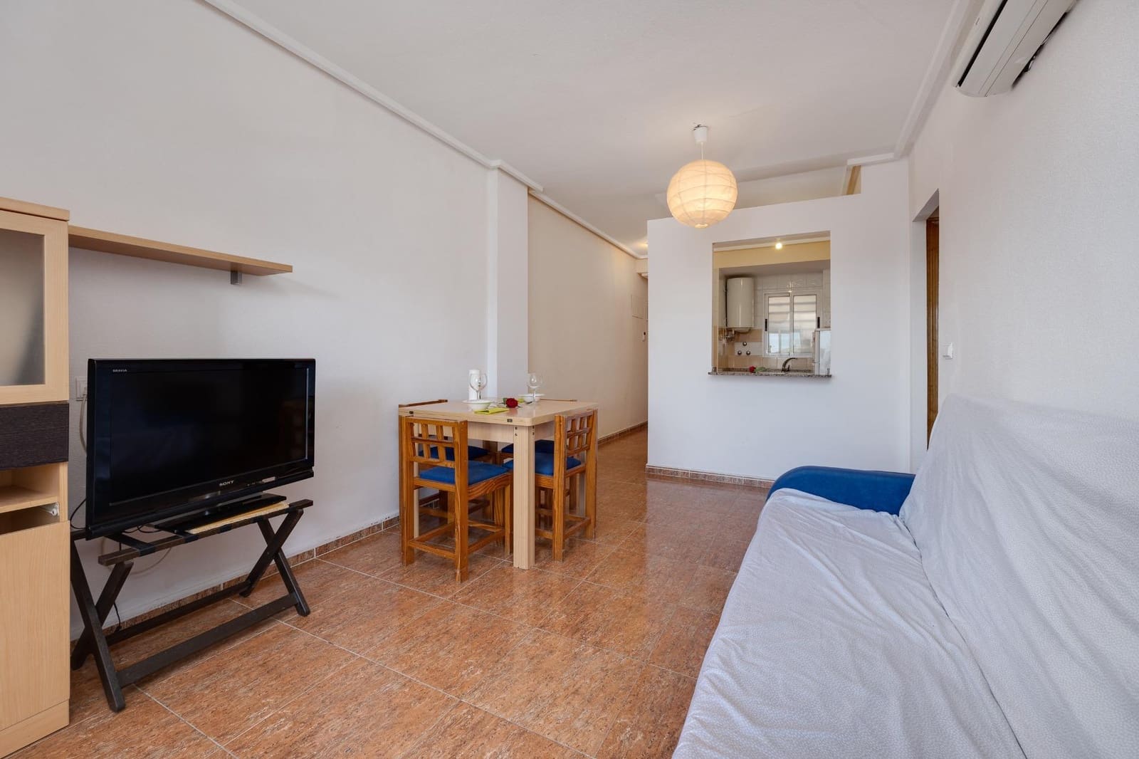 2 soveværelse Lejlighed til salg i Torrevieja med swimmingpool garage - € 110.900 (Ref: 8448273)