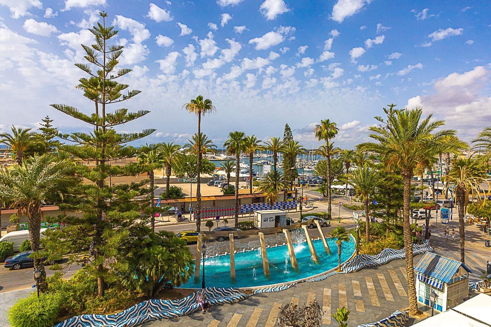 2 soveværelse Lejlighed til salg i Torrevieja med swimmingpool garage - € 110.900 (Ref: 8448273)