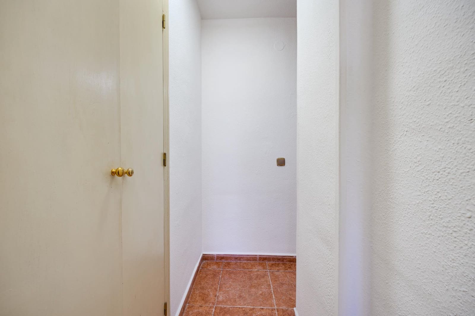 2 soveværelse Lejlighed til salg i Torrevieja med swimmingpool - € 119.500 (Ref: 8954369)