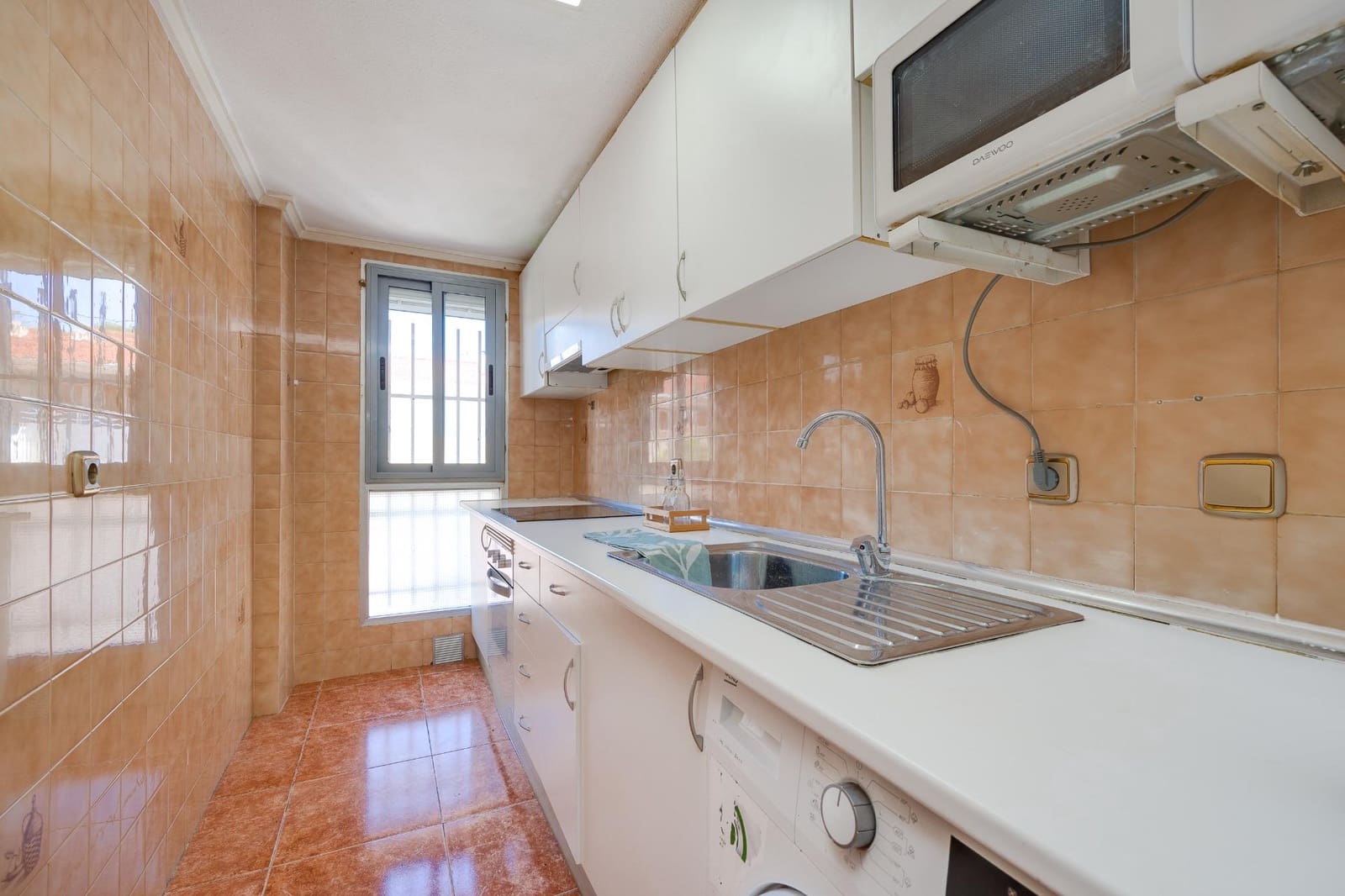 2 soveværelse Lejlighed til salg i Torrevieja med swimmingpool - € 119.500 (Ref: 8954369)