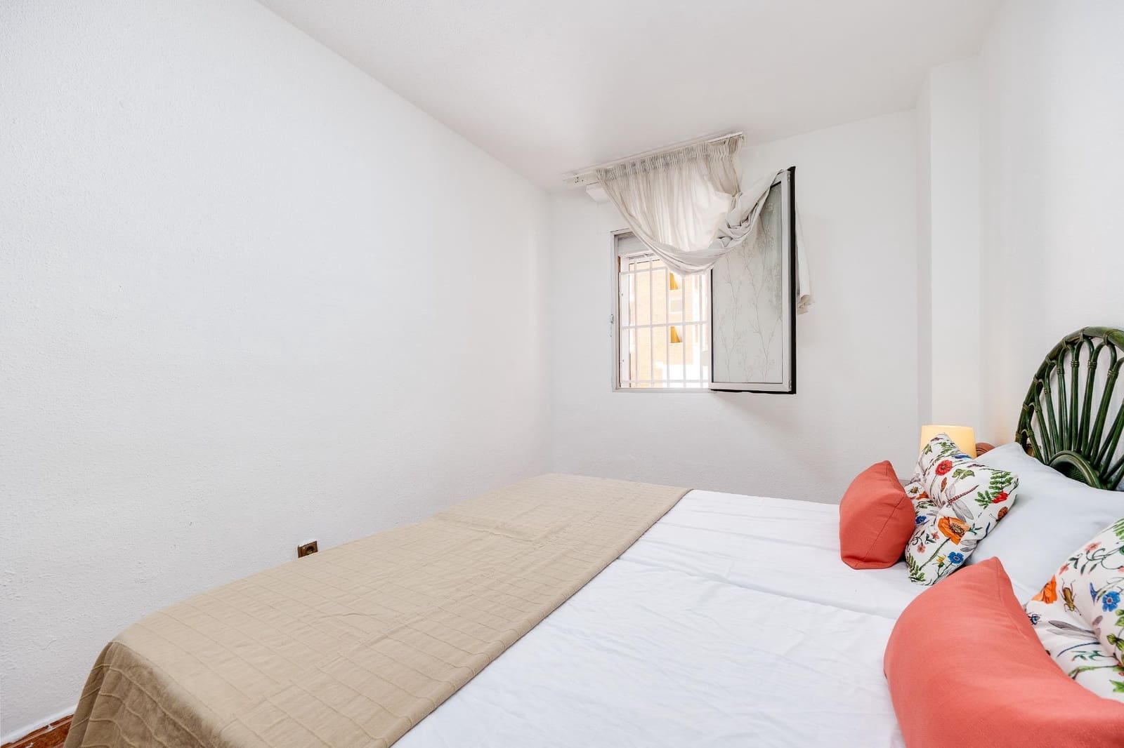 2 soveværelse Lejlighed til salg i Torrevieja med swimmingpool - € 119.500 (Ref: 8954369)