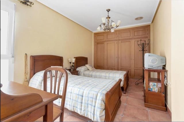 Apartamento de 3 habitaciones en Centro - Muelle Pesquero, Torrevieja en venta - 233.500 € (Ref: 9001547)