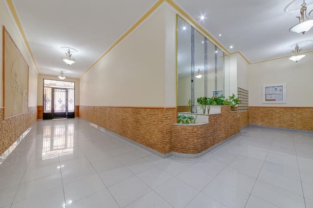 3 sypialnia Penthouse na sprzedaż w Avenida Habaneras - Curva de Palangre, Torrevieja z garażem - 185 000 € (Ref: 9023105)