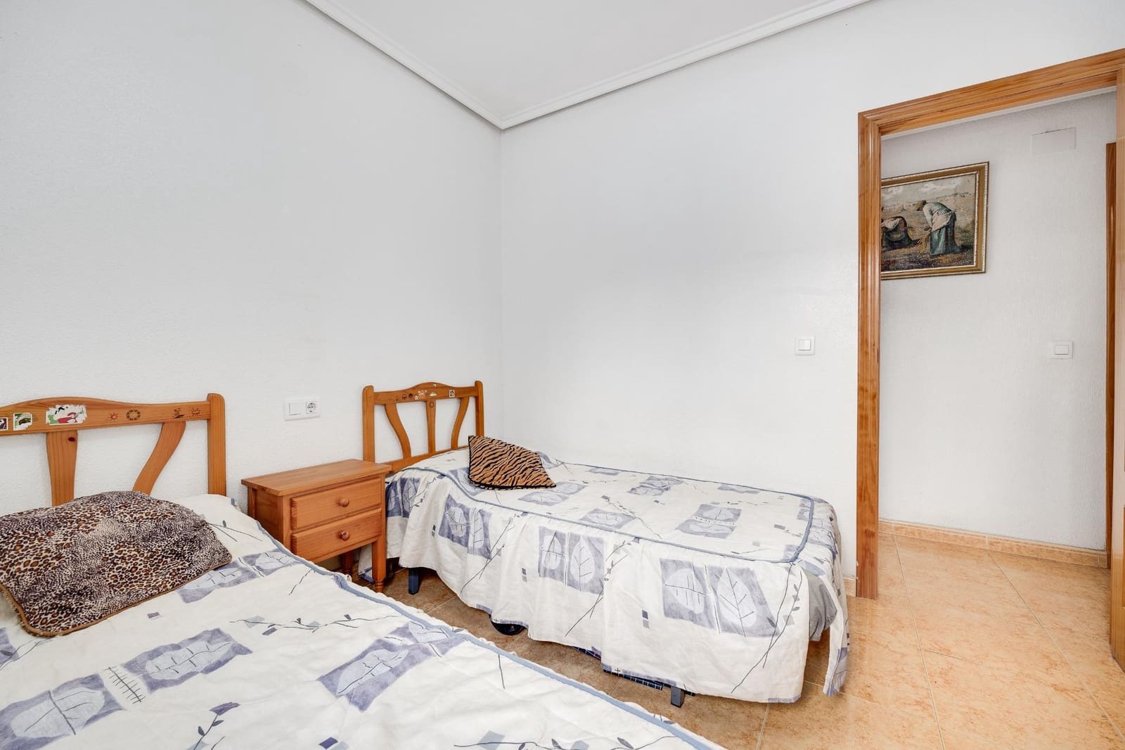 3 bedroom Penthouse for sale in Torrevieja with garage - € 185,000 (Ref: 9023105)