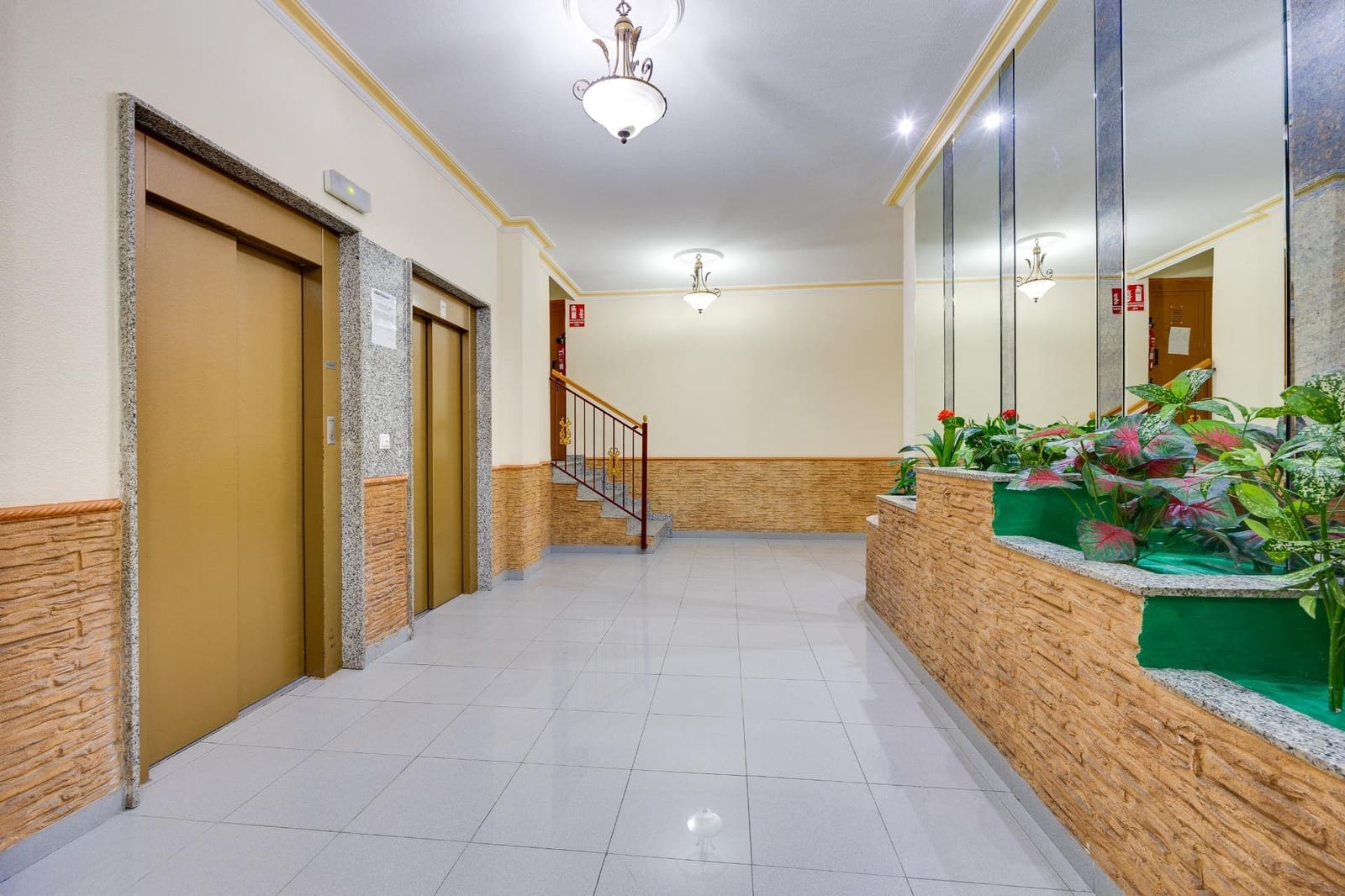 3 bedroom Penthouse for sale in Torrevieja with garage - € 185,000 (Ref: 9023105)