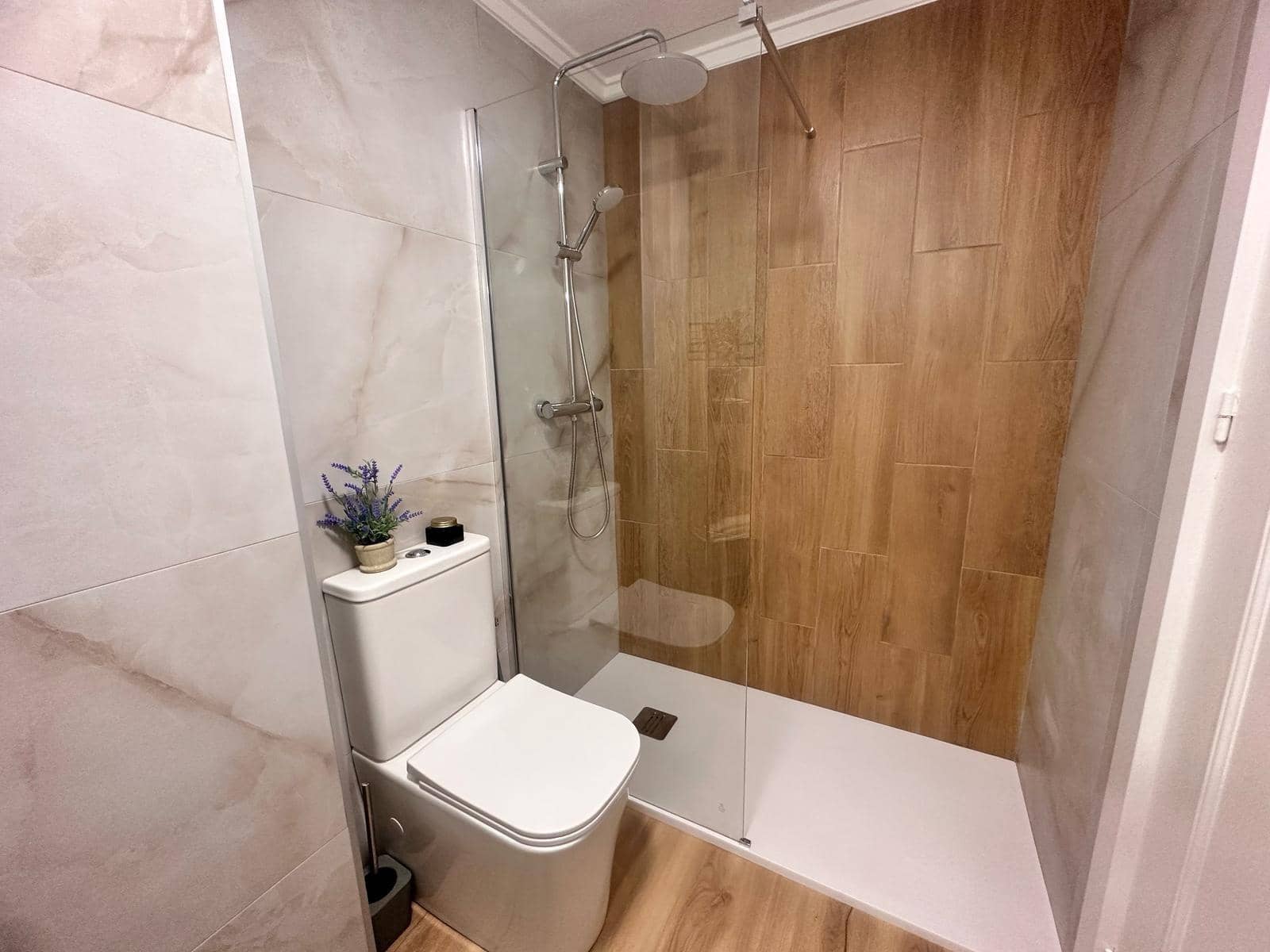 2 bedroom Apartment for sale in Torrevieja - € 164,900 (Ref: 9023109)