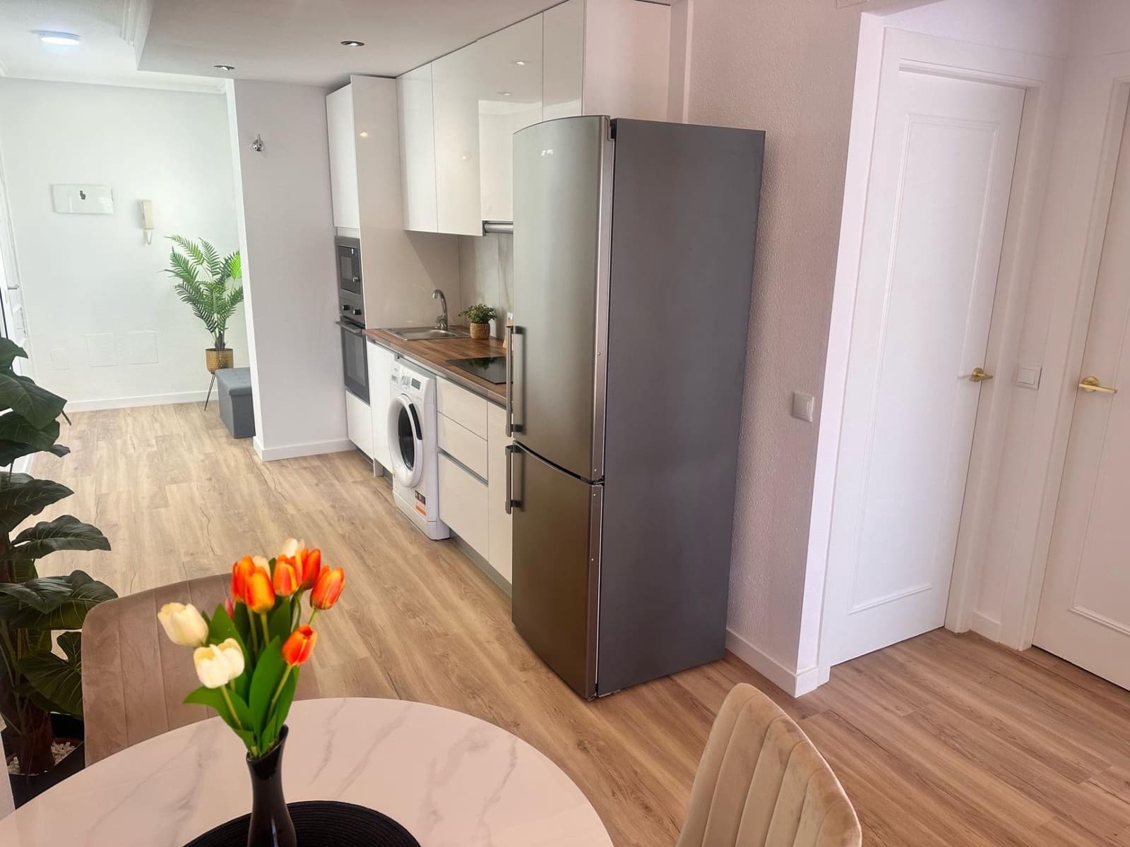 2 bedroom Apartment for sale in Torrevieja - € 164,900 (Ref: 9023109)