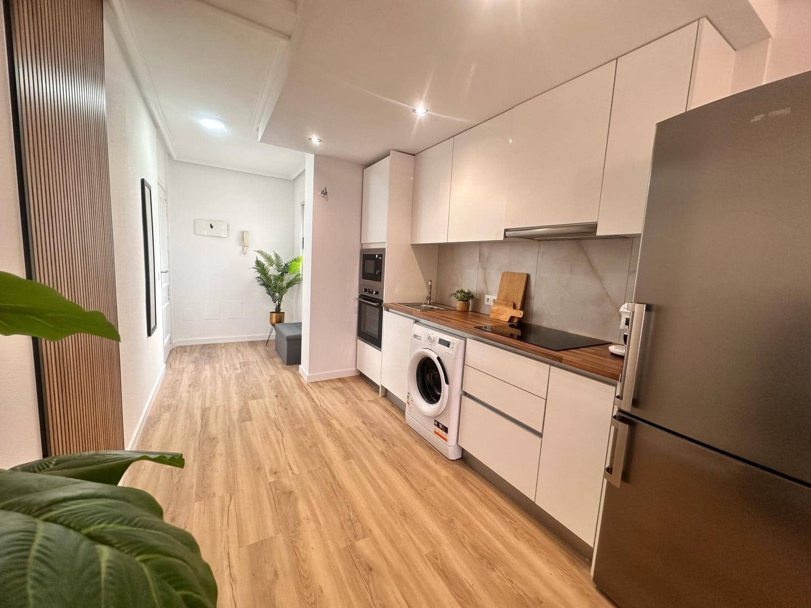 2 bedroom Apartment for sale in Torrevieja - € 164,900 (Ref: 9023109)