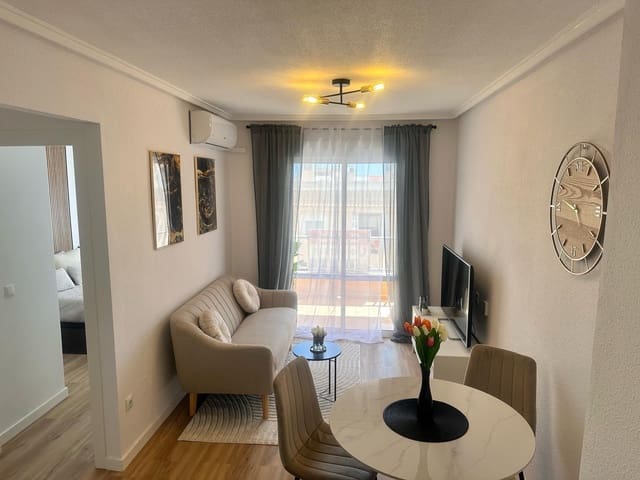 Apartamento de 2 habitaciones en Torrevieja en venta - 164.900 € (Ref: 9023109)