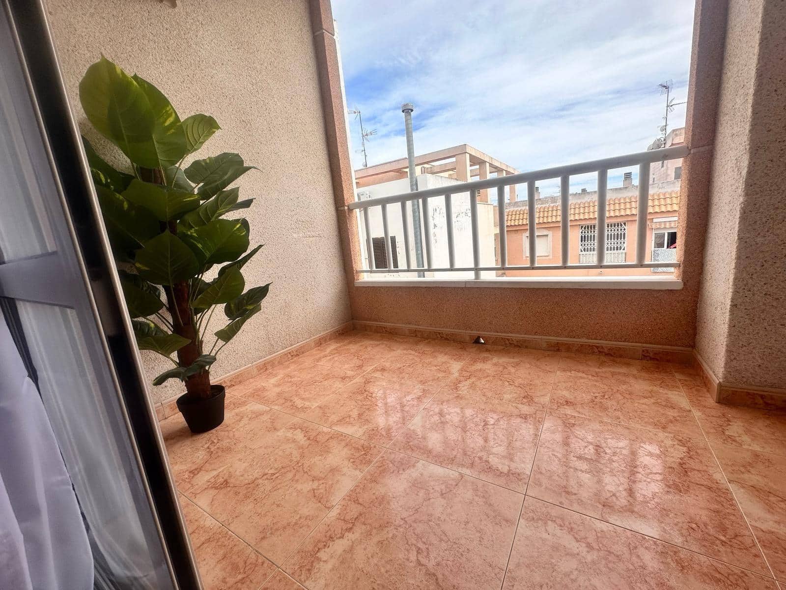 2 bedroom Apartment for sale in Torrevieja - € 164,900 (Ref: 9023109)