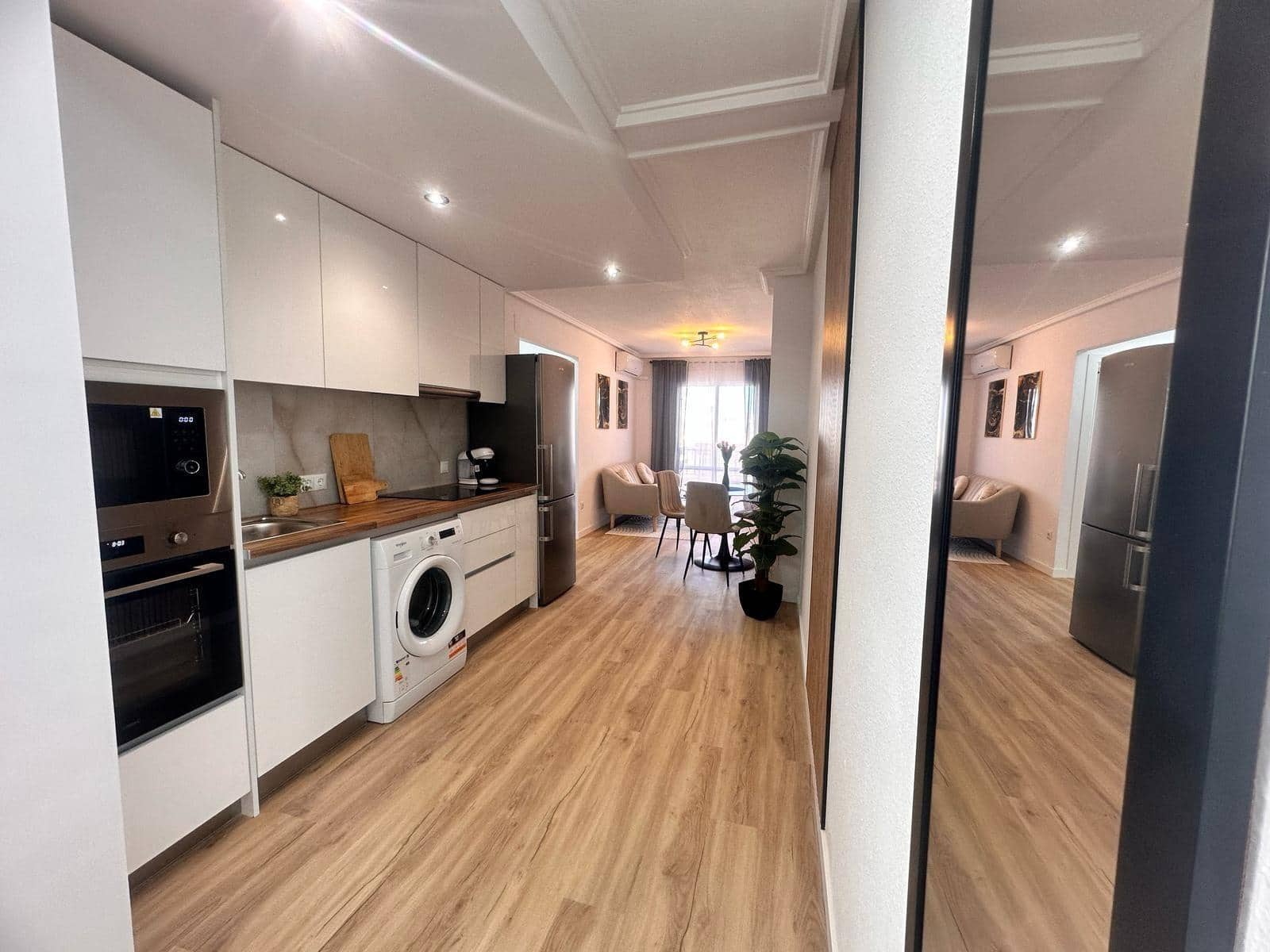 2 bedroom Apartment for sale in Torrevieja - € 164,900 (Ref: 9023109)