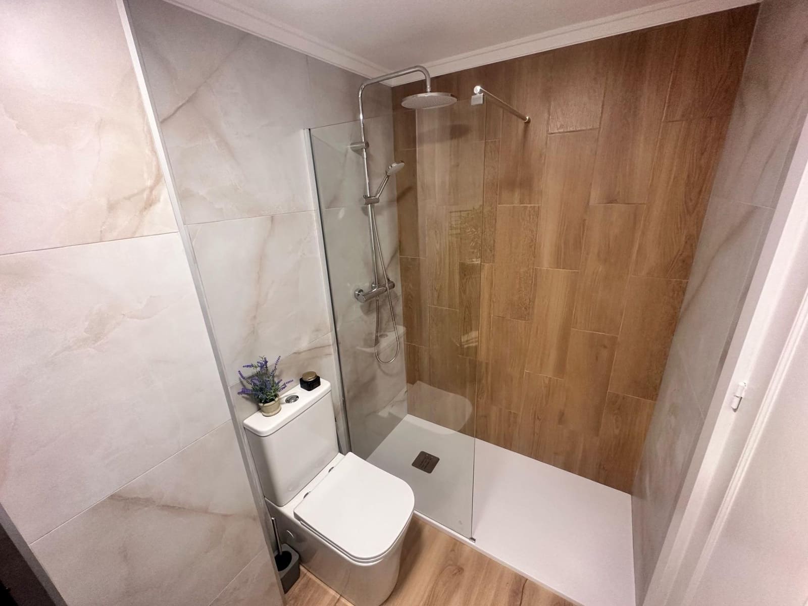 2 bedroom Apartment for sale in Torrevieja - € 164,900 (Ref: 9023109)